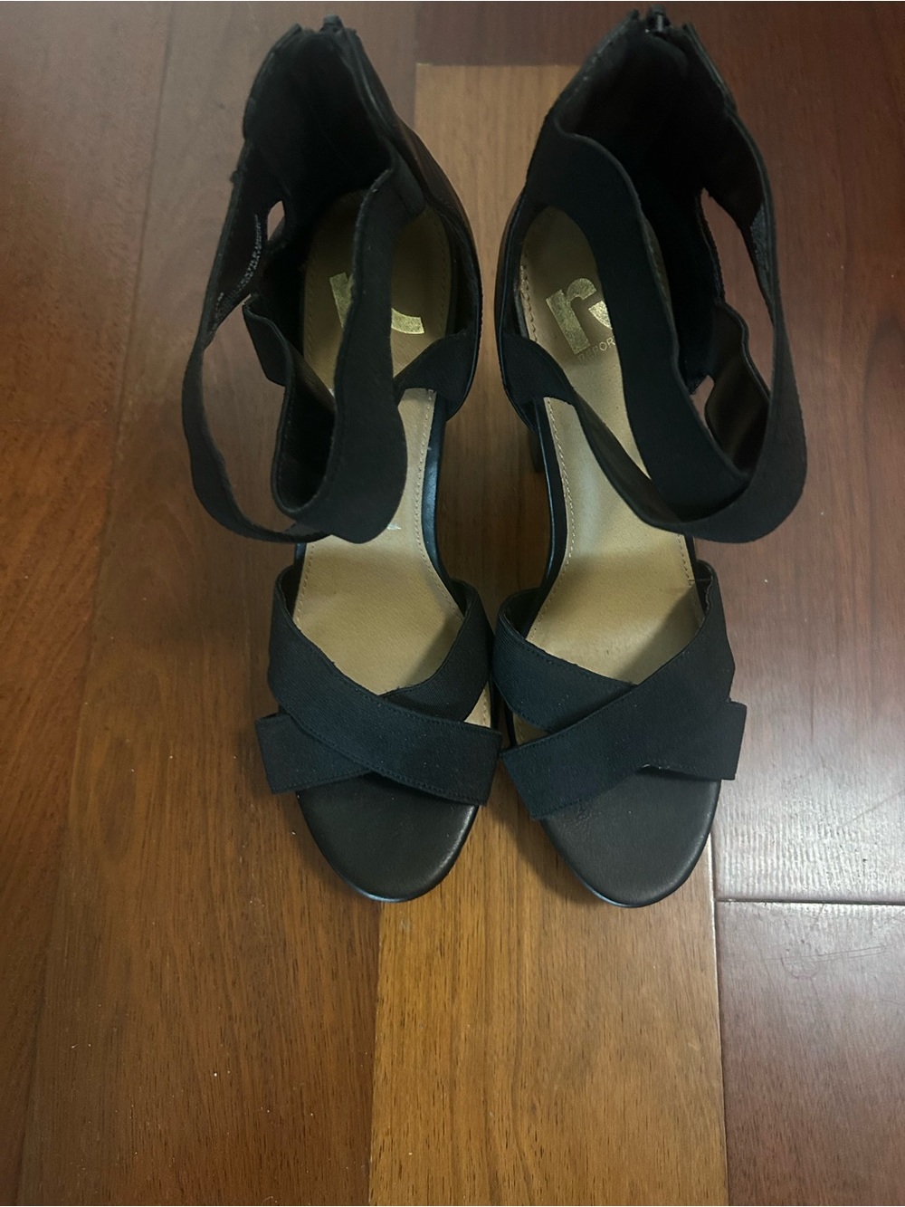 Report Black Crisscross Ankle-Strap Platform Sandals 9.5